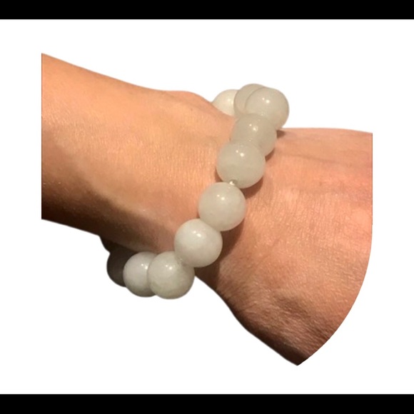 Beautiful Milky Quartz Bracelet - Picture 1 of 4